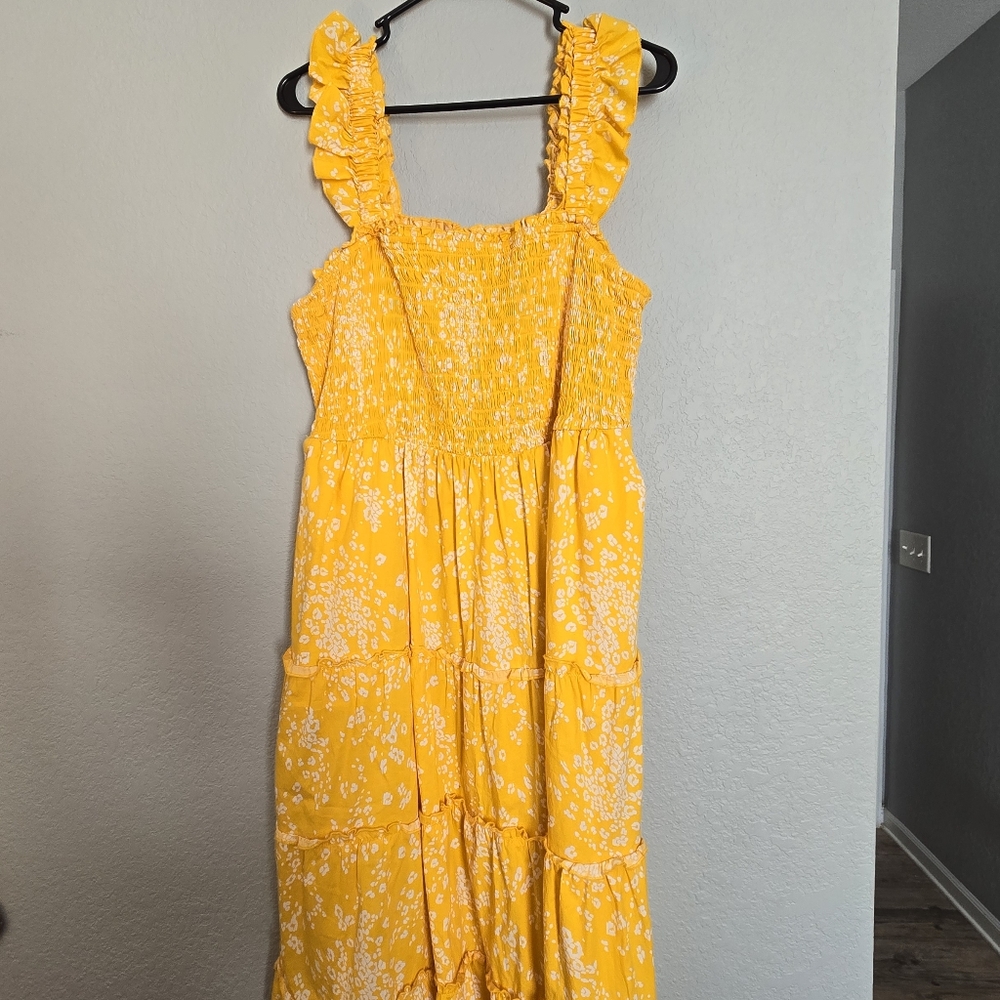 Yellow dress